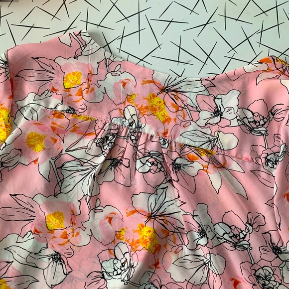 Pale Pink Blouse - Picture 3 of 8